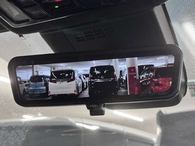 公的機関「（財）日本自動車査定協会」の基準を採用。日本オートオークション協議会「走行距離管理システム」で距離に不正が無いかもチェック済みです。