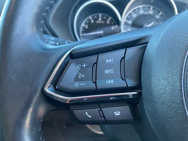 ステアリングスイッチ付き♪