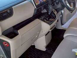 ベージュで統一された内装です！