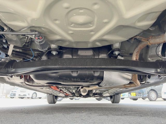 下回りがきれいなうちに、防錆加工の施工がオススメ。降雪地域はもちろん、沿岸部にお住いの方や、趣味でマリン・ウィンタースポーツをされる方に大変好評いただいております。