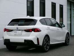 名鉄AUTOオリジナルコーティングMコートをはじめウインドフィルム施工、ドライブレコーダー取付、BMWパフォーマンスアクセサリーなど各種承ります。