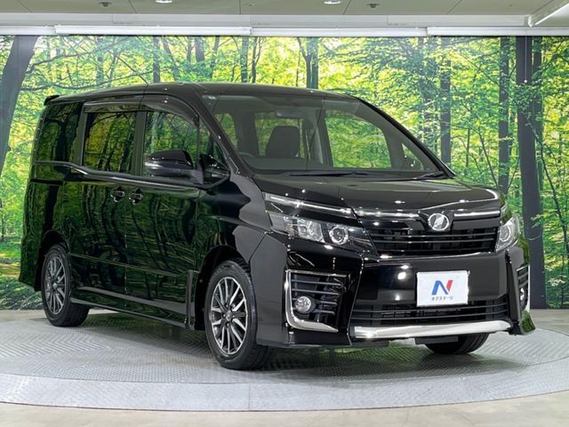 大好評のボディコーティング「弾スプラッシュコート」もご納車までに施工可能。通常のガラスコートと異なる、耐久年数6年の無機質ガラスコーティングが、ボディをキレイな状態に保ってくれます。
