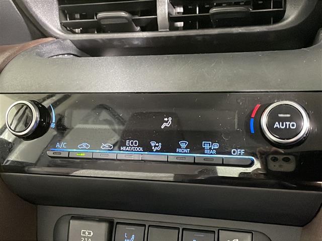 【運転席操作部】快適なドライブを楽しむための機能が装備されています！運転席から触れるので、使いやすいです！除菌プランいれていただくと、さらに清潔で安心していただけます！