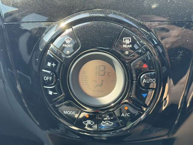 【運転席操作部】運転に役立つ機能ばかり！快適なドライブにしてくれること間違いなし！！