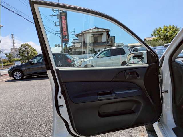 選りすぐりの車両を随時仕入れさせて頂いております。お買取り、ご購入の際はぜひ一度ご来店下さい。