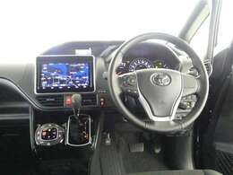 見通しのよいすっきりとした視界で、誰でも運転しやすいです。運転のしやすさは疲れにくさにも繋がりますよ♪