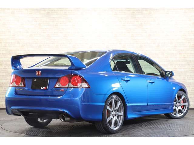 VTEC・ボクサーエンジンなど国産スポーツカーを中心とした販売・整備・チューニングを行っております。ぜひ、当社のブログもご覧になってください。https://hm-r.co.jp/