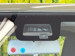 【スズキ　セーフティサポート】走行中に前方の車両等を認識し、衝突しそうな時は警報とブレーキで衝突回避と被害軽減をアシスト。より安全にドライブをお楽しみいただけます。