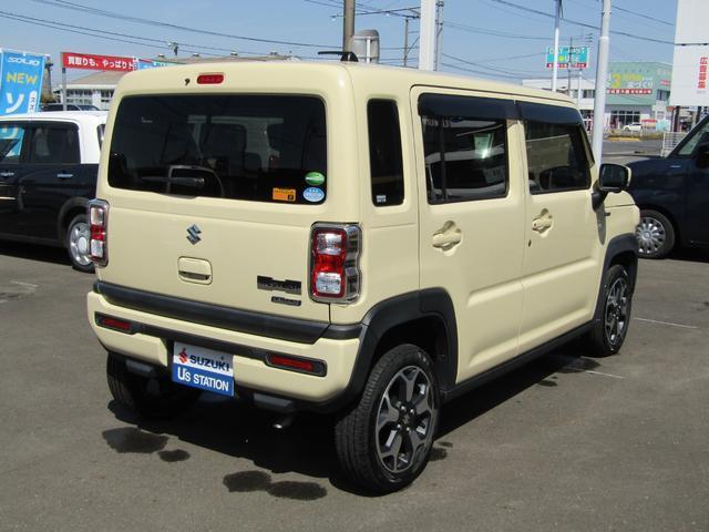 アウトドアやレジャーにぴったりな軽自動車であり、軽自動車としての取り回しの良さと、悪路でもしっかり走れる走行性能を兼ね備えています。
