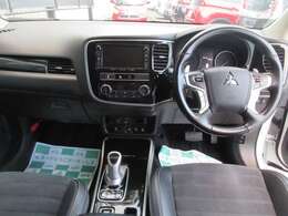 【室内】内装はもちろん清掃済み！ キレイなコンディションでお客様にご覧いただく為にスタッフが入庫時に清掃・洗車・ボディ磨きを実施しています！オプションの取付希望もお気軽にご相談ください！