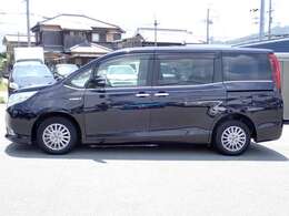 もちろん全国販売可能です。気になるお車の画像、装備内容や商談状況などメールでお送りすることもできますので是非気軽にお問合せください。