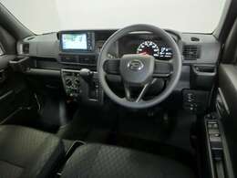 操作性が良い運転席まわりです！