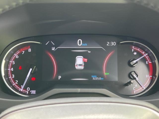 WECARSの展示場では実際に見て、触ってお車をお選びいただけます！知識の豊富な営業スタッフが様々なカーライフをご提案いたします！