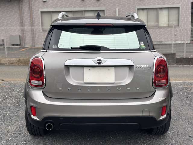 遠方納車も行っておりますので、県外の方も是非お問い合わせ下さい！！大切にお車お届け致します！！