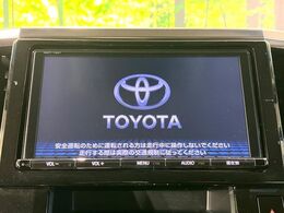 【純正9型ナビ】人気の純正ナビを装備。オーディオ機能も充実しており、Bluetooth接続すればお持ちのスマホやMP3プレイヤーの音楽を再生可能！毎日の運転がさらに楽しくなります！！