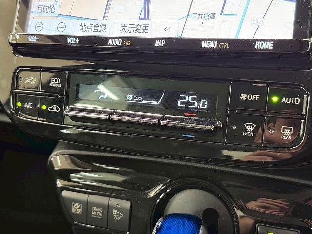 【オートエアコン】車内温度をセンサーが感知してご希望の車内温度になるよう、風量も自動で調整してくれます☆