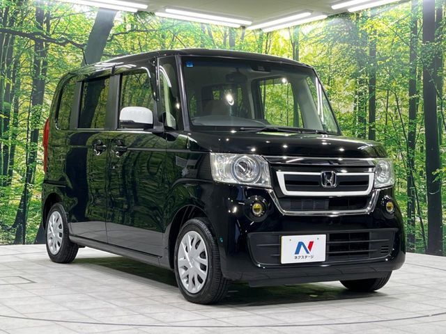 大好評のボディコーティング「弾スプラッシュコート」もご納車までに施工可能。通常のガラスコートと異なる、耐久年数6年の無機質ガラスコーティングが、ボディをキレイな状態に保ってくれます。
