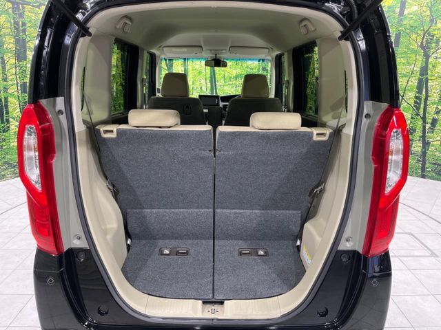 普段のお買い物や通勤、送迎等に十分な荷室スペースを確保しております。セカンドシートを倒すと、大きな荷物の積載も可能です♪