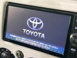 【純正ナビ】人気の純正ナビを装備。オーディオ機能も充実しており、Bluetooth接続すればお持ちのスマホやMP3プレイヤーの音楽を再生可能！毎日の運転がさらに楽しくなります！！