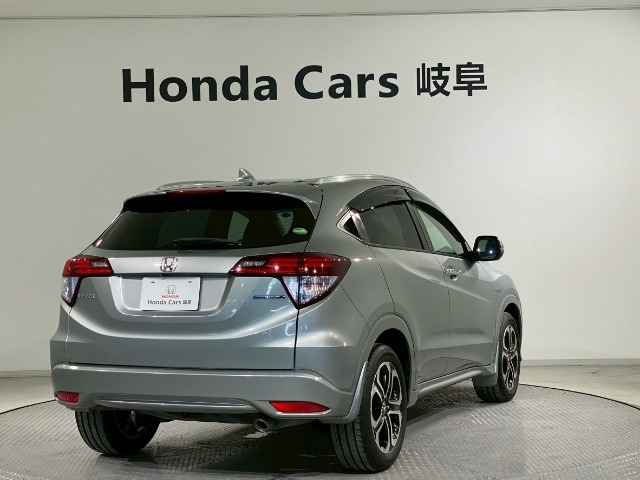【点検整備】ご納車時には納車点検実施いたします。指定交換部品（エンジンオイル、オイルエレメント、ワイパーゴム）新品交換致します。その他必要交換部品は点検時交換致します。