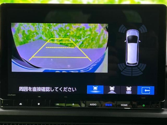 WECARSの展示場では実際に見て、触ってお車をお選びいただけます！知識の豊富な営業スタッフが様々なカーライフをご提案いたします！