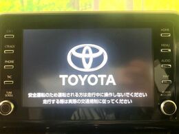 【ナビ機能付きディスプレイオーディオ】ナビ機能搭載の他、お持ちのスマートフォンと連携して、ナビやbluetoothでの音楽再生が可能です♪デザインはもちろん操作性も良好！