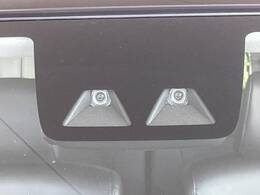 【スマートアシスト】走行中に前方の車両等を認識し、衝突しそうな時は警報とブレーキで衝突回避と被害軽減をアシスト。より安全にドライブをお楽しみいただけます。