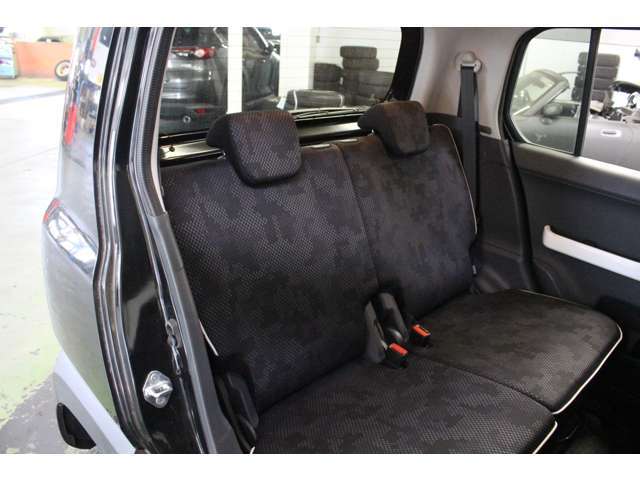 内装ももちろん、当社のお車は全て納車前にキレイにクリーニングさせて頂きます☆お車に快適にお乗り頂けるように、弊社スタッフが真心込めてクリーニングいたします☆★