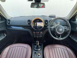 【インパネ全体】『インパネ全体』の画像になります。写真の内容に関してご不明点、ご質問等がございましたらお気軽にガリバー店舗までお問い合わせください。