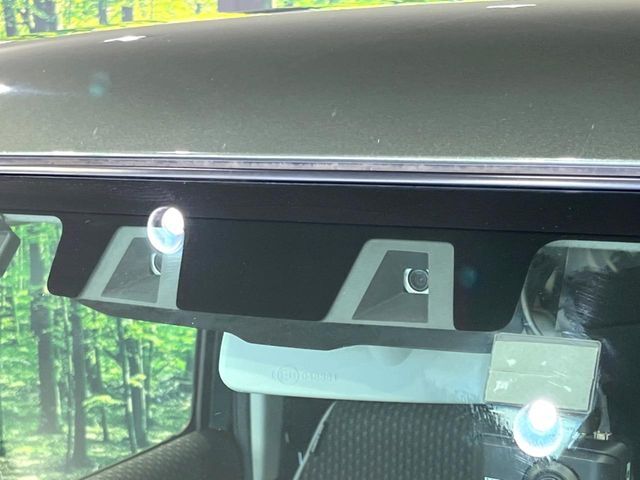 【スズキ　セーフティサポート】走行中に前方の車両等を認識し、衝突しそうな時は警報とブレーキで衝突回避と被害軽減をアシスト。より安全にドライブをお楽しみいただけます。