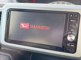【純正ナビ】人気の純正ナビを装備。オーディオ機能も充実しており、Bluetooth接続すればお持ちのスマホやMP3プレイヤーの音楽を再生可能！毎日の運転がさらに楽しくなります！！