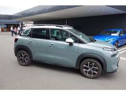 弊社ポリシーとして、全中古車、お忙しく実車確認できないお客様のために実車確認頂かなくとも安心して購入頂けるクオリティを目指して仕上げております。全国のディーラーで保証が受けられます！