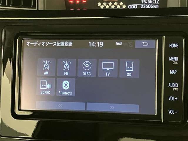 Bluetooth接続に対応しております。AM.FMラジオ　DVD再生機能付きCDステレオです。TVも視聴可能です（停車時）