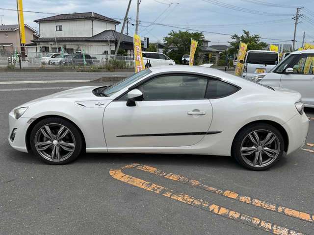当店への最寄駅はJR古川駅です。電車でお越しのお客様は駅までお迎えに上がらせて頂きます。あらかじめご予約下さい(^^♪
