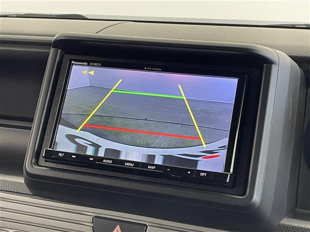 【バックカメラ】駐車が苦手な方でも映像で後方の安全確認もしっかり♪見えない死角の部分や距離感などモニター確認することが可能です！