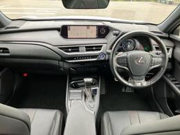 「この車の写真をもっと見たい」「状態が気になる」「この装備はついている？」どんな小さな疑問でもお気軽にお問い合わせください！