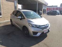 R8/7車検有　9インチメモリーナビ　フルセグTV　Bluetooth　バックカメラ　ETC　前後ドライブレコーダー　社外AW　スマートキー2コ　プッシュスタート　オートエアコン　ECONモード