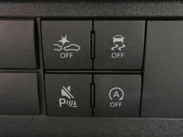 ◆三重県最大級の大型屋内中古車センター♪ヴァーサス鈴鹿店です♪オールジャンルの展示車が盛り沢山です♪在庫の無い車両のオーダーも受け付けます♪電話→059-384-5050までお問合せ下さい◆