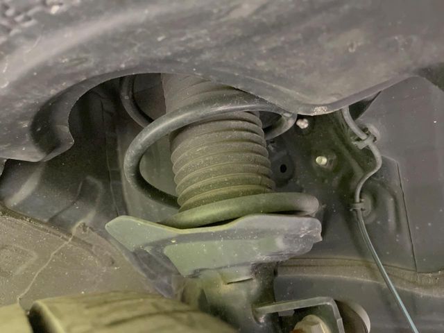 親切・丁寧な専門メカニックスタッフが応対！・車検・点検整備・事故等の修理などアフターサービスも安心。お車のカスタマイズもネクステージのサービススタッフまでご相談ください！