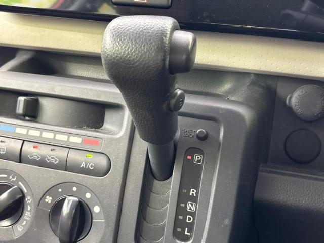 国産車から輸入車まで多様なお客様のニーズのお応えできるように、全国規模で豊富な在庫展開！車のことならWECARSへ！