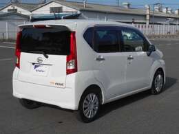 展示されているお車は全台1年間のトヨタロングラン保証が付いて参ります。最長3年間の保証をお付けすることも可能ですので、どのエリアに住むお客様でも安心して保証をお受けすることができます！