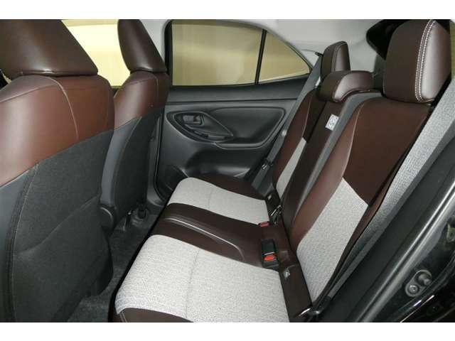 こちらは2列目です。ゆったりできるのでリラックスしてお過ごし頂けますよ