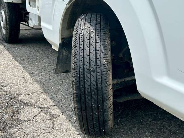 【バッテリー・ワイパー・オイル交換】を行い、納車をさせて頂きます！お客様へ安心してカーライフを満喫して頂きたく思います！