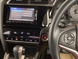 ホンダ純正メモリーナビ搭載ですので、遠距離へのお出かけもお任せ下さい。