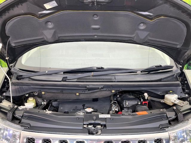 親切・丁寧な専門メカニックスタッフが応対！・車検・点検整備・事故等の修理などアフターサービスも安心。お車のカスタマイズもネクステージのサービススタッフまでご相談ください！