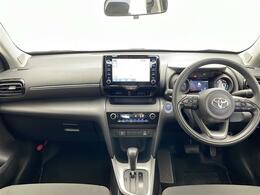 トヨタセーフティーセンス　衝突軽減システム　純正8インチディスプレイオーディオ（ナビあり）　レーダークルーズコントロール　Bluetooth　バックカメラ　コーナーセンサー　純正アルミホイール　ETC