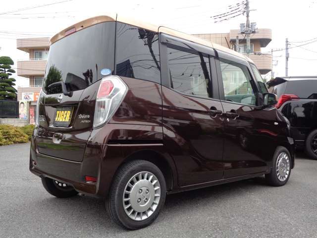 買取で入ってきたお車ですのでお求め易いお値段にてご提供いたします☆早い者勝ちの1台となりますのでお早めにご検討ください♪