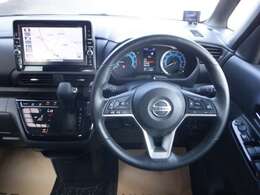 清潔で広々した座席です！是非、現車を見て体感してみてください。