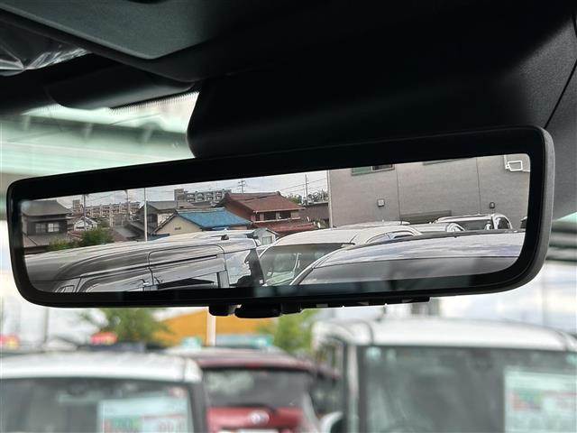 【バックミラー】大きくて見やすいので、後方を見るときも安心です！