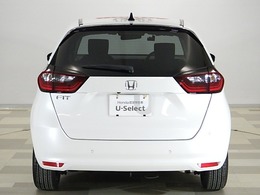 エンジンルーム・足まわり・下まわり・等の点検など「Hホンダ中古車商品化整備基準に基づいた点検整備に加え、エアコンの効き具合、パワーウインドウ・パワードアロックの作動確認など、徹底チェックを行います。